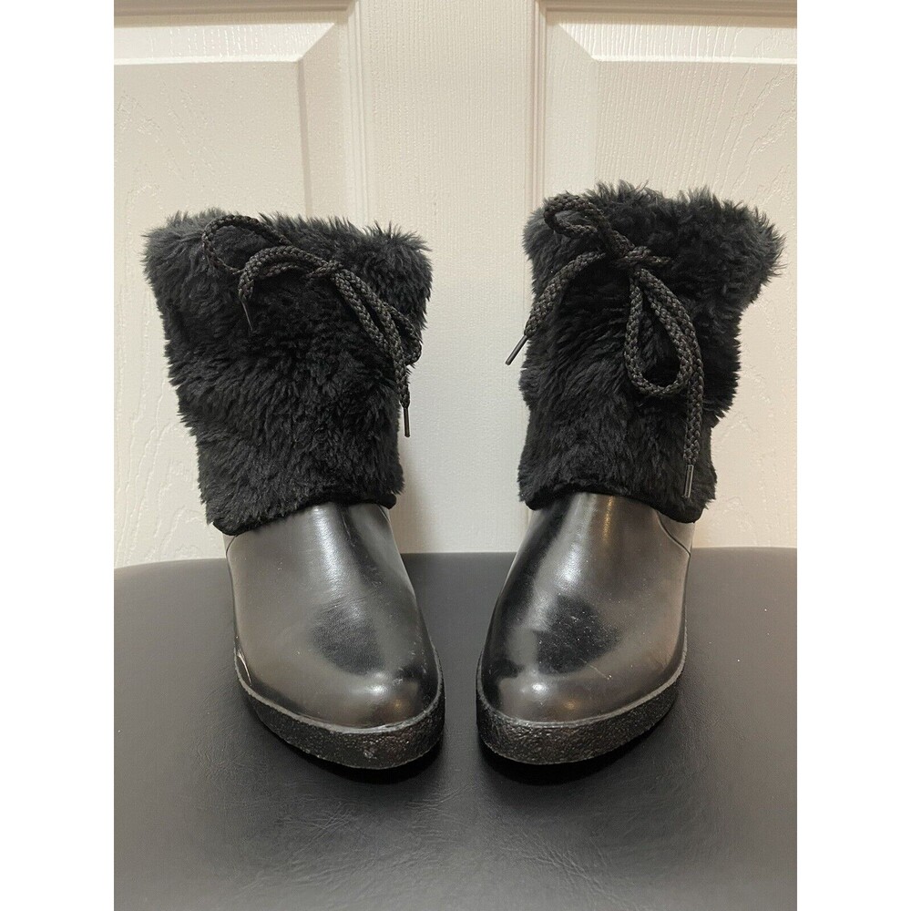 Women's Boots Faux Fur Size 7 Made in USA Moulded Construction
